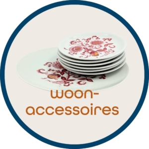 vintage woonaccessoires gebaksset roze bloemen