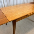 vintage lange houten tafel uitschuifbaar mid century